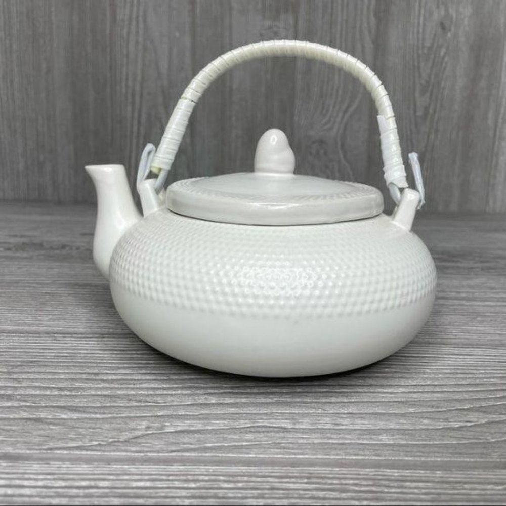Sweet expressions tea kettle white w/ tea infuser teapot